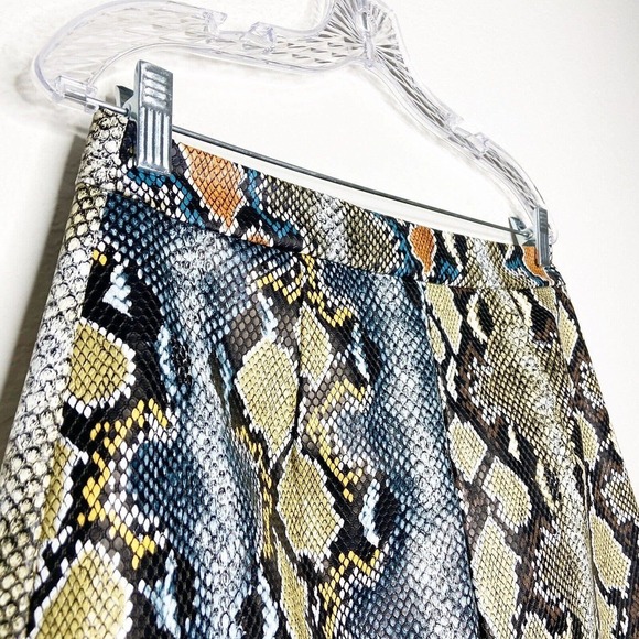 French Connection Adila Colorful Snakeskin Faux Leather Skirt Sz 8 NWT - Picture 3 of 7